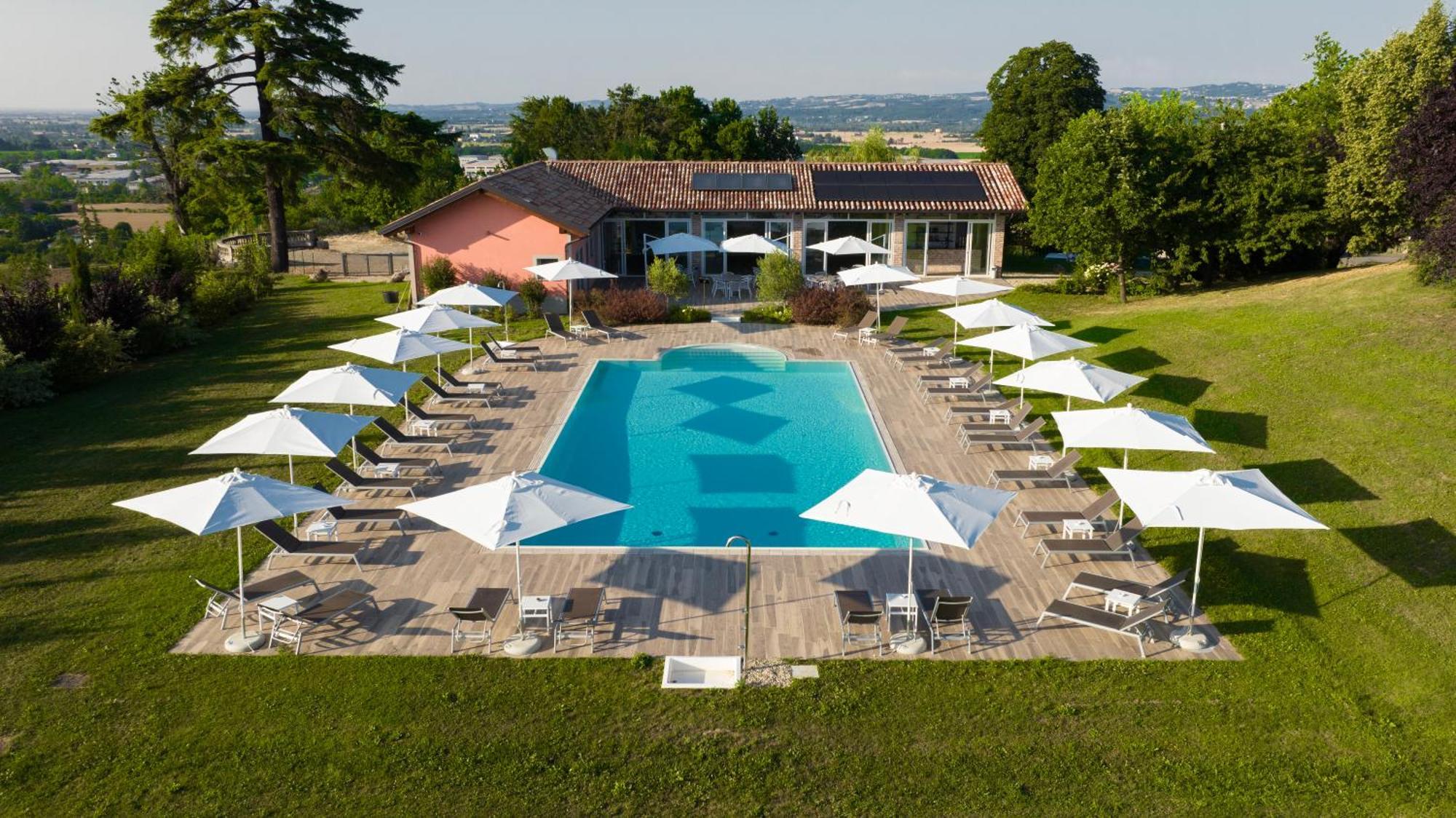Relais Villa Pomela Novi Ligure Exterior photo